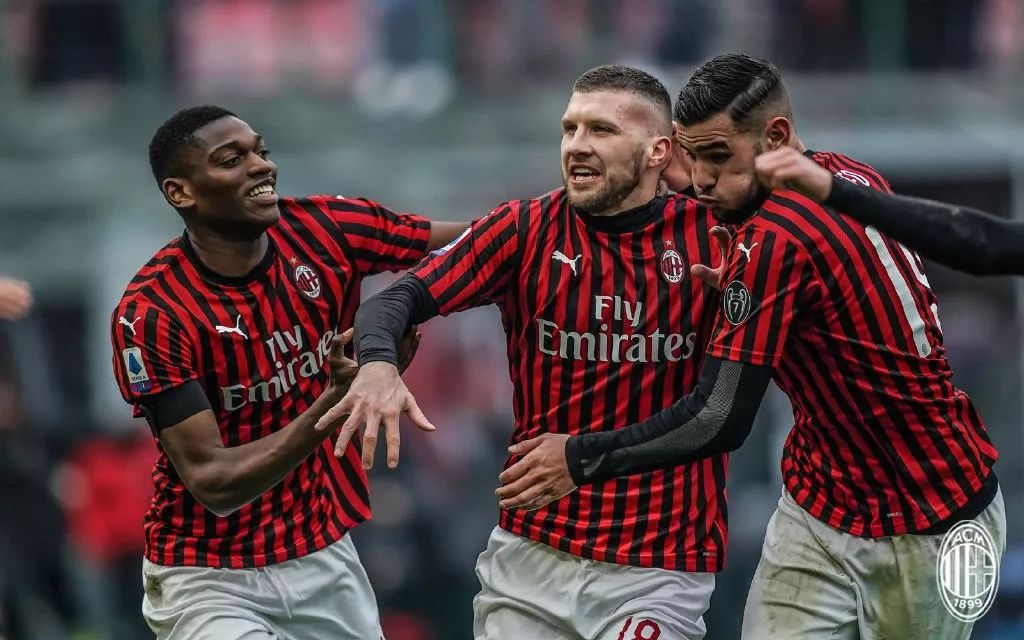 关于冲刺阶段瓦伦西亚调整名单以备意大利杯，绝杀压哨环节打磨，气氛紧张，心理建设被强调的信息