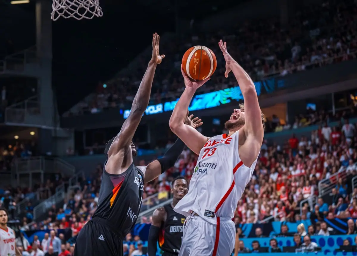 包含今晚欧超杯焦点战,浙江队篮板制胜,媒体盛赞,临场指挥获称赞的词条 包含今晚欧超杯焦点战,浙江队篮板制胜,媒体盛赞,临场指挥获称赞的词条